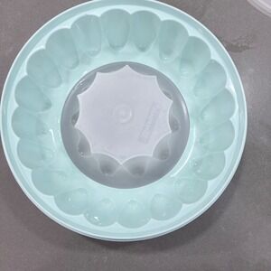 TUPPERWARE JEL-RING Jello MOLD 3 Piece Mold, insert, & Lid Green 1201 1202 1203